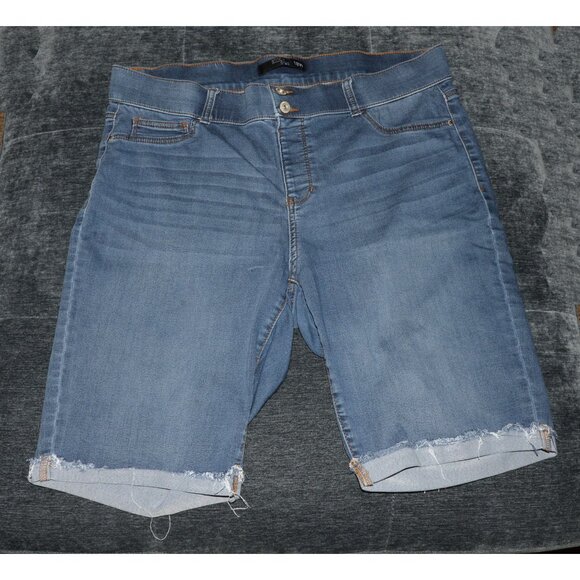 Stitch Star Pants - Stitch Star Denim Shorts size 18W